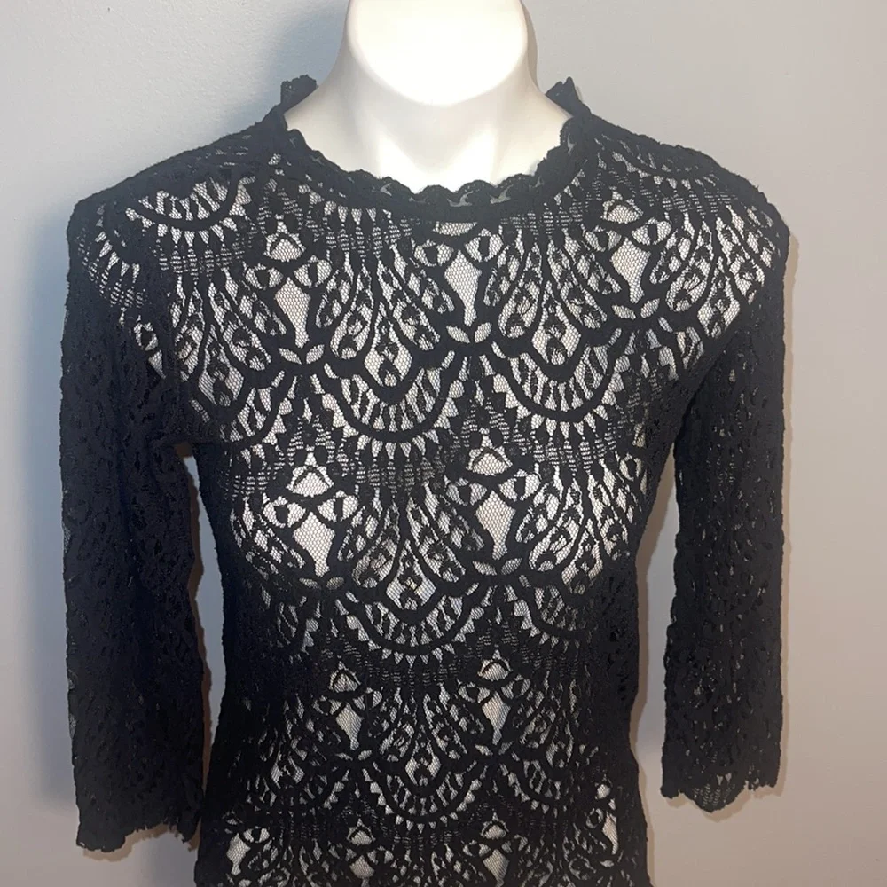 Zara ladies black scalloped lace tunic top. Size medium.